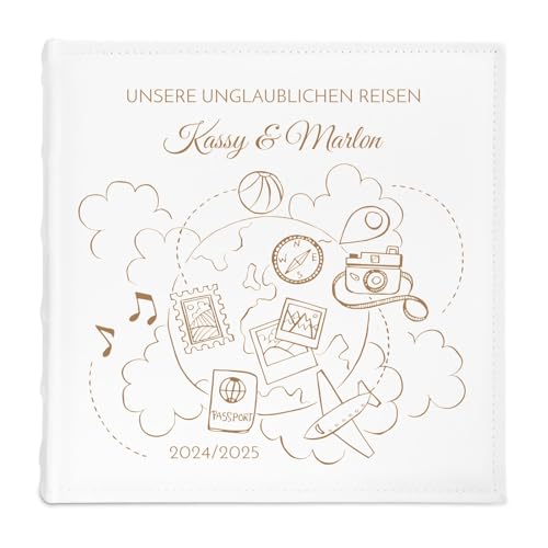Maverton personalisiertes Einsteckalbum für 500 Fotos - Familienalbum 10x15 cm - weißes Erinnerungsalbum mit Einstecktaschen für Paar zum Hochzeitsjubiläum - 33x33cm - Reisen Maverton personalisiertes Einsteckalbum für 500 Fotos - Familienalbum 10x15 cm - weißes Erinnerungsalbum mit Einstecktaschen für Paar zum Hochzeitsjubiläum - 33x33cm - Reisen von Maverton
