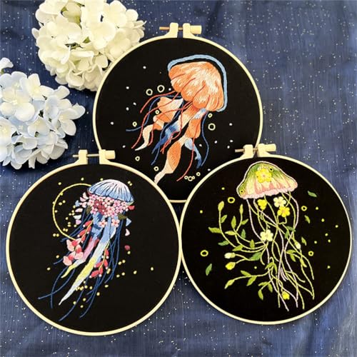 Meecaa 3 Stück Quallen Blumen Stickerei Kit Starter Set Handstickerei Set Muster gedruckt Kreuzstich Set für Anfänger Erwachsene mit Stickrahmen und Anleitung (Qualle) von Meecaa
