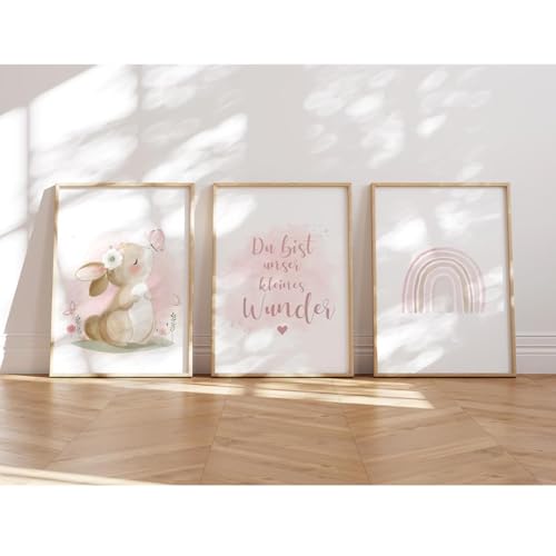 MeinBaby123® Bilder Kinderzimmer | 3er Set DIN A4 Poster Set | Wandbilder mit Spruch | Regenbogen | Deko Kinderzimmer Mädchen | Babyzimmer Deko | Wandposter Premium (Hase) von MeinBaby123