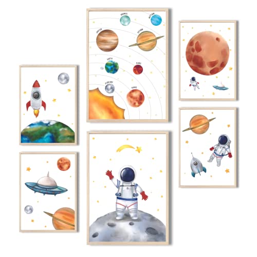 MeinBaby123® Kinderzimmer Poster Astronaut | 6er Set Poster Set 2x DIN A4 & 4x DIN A5 | Weltall Raketen Planeten | Kinderzimmer Deko Mädchen Junge | Babyzimmer (Astronaut V2) von MeinBaby123