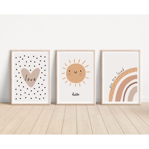 MeinBaby123® 3er Set DIN A4 Wandbilder | Kinderzimmer Poster | Deko Bilder | Babyzimmer Deko | Geschenk Zur Geburt | Wandposter Premium (Sonne & Herz) von MeinBaby123