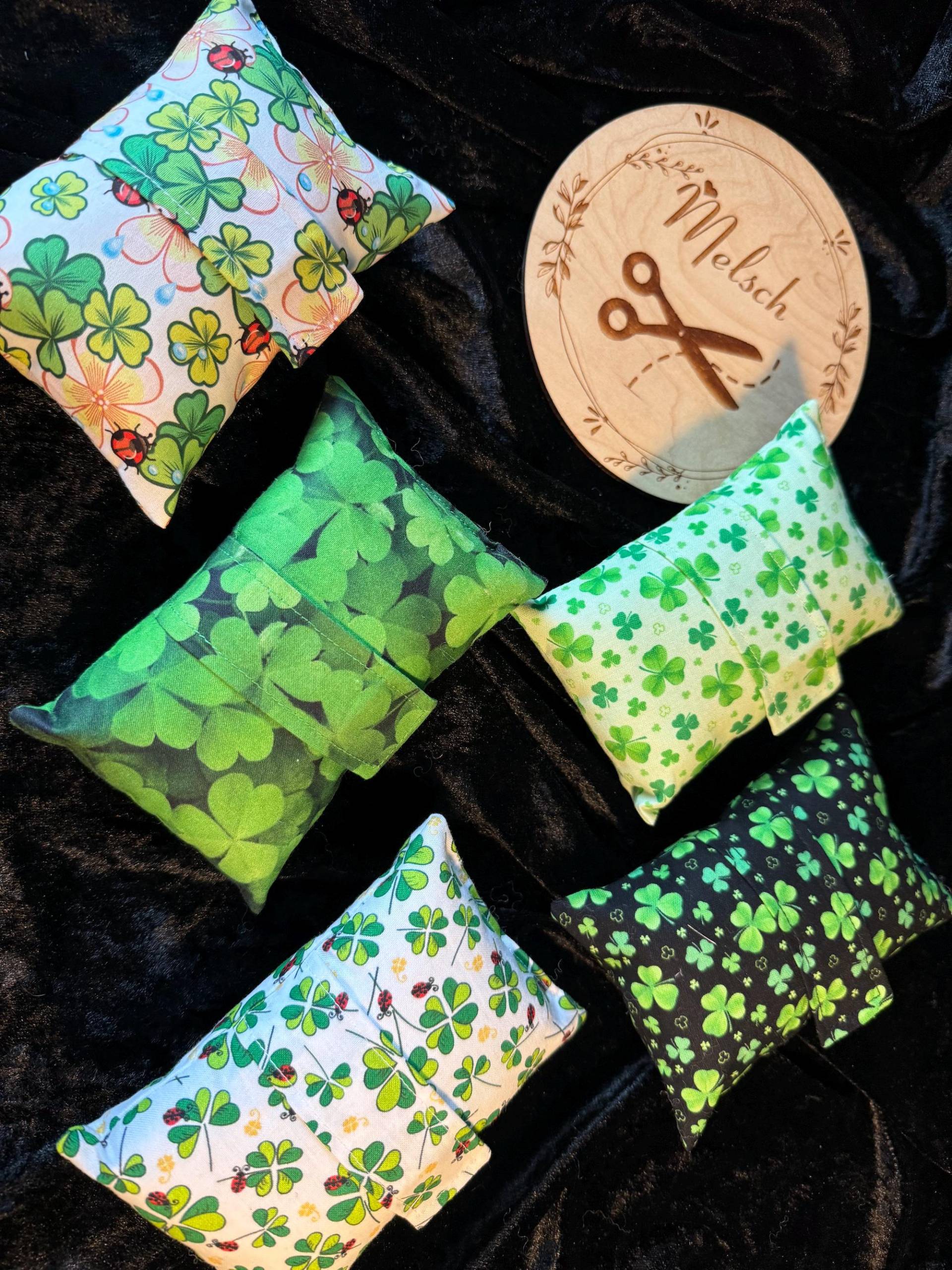 Portkissen Gurtkissen Chemokissen Brustkrebs Chemo Krebs Bh Klein Geschenk Polsterkissen Sitzgurtkissen Kleeblatt Glück Portkissen Gurtkissen Chemokissen Brustkrebs Chemo Krebs Bh Klein Geschenk Polsterkissen Sitzgurtkissen Kleeblatt Glück von Melsch16