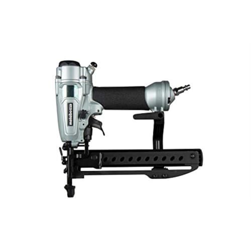 Metabo HPT Pro Finish Hefter, Pro-preferred pneumatische Power-Nagler, Finish-Werkzeug für Tischlerei und industrielle Anwendungen, Ganzmetall-Schlüsselkomponente, 18 Gauge, 1/4 Zoll Kronenklammern Metabo HPT Pro Finish Hefter, Pro-preferred pneumatische Power-Nagler, Finish-Werkzeug für Tischlerei und industrielle Anwendungen, Ganzmetall-Schlüsselkomponente, 18 Gauge, 1/4 Zoll Kronenklammern von Metabo HPT