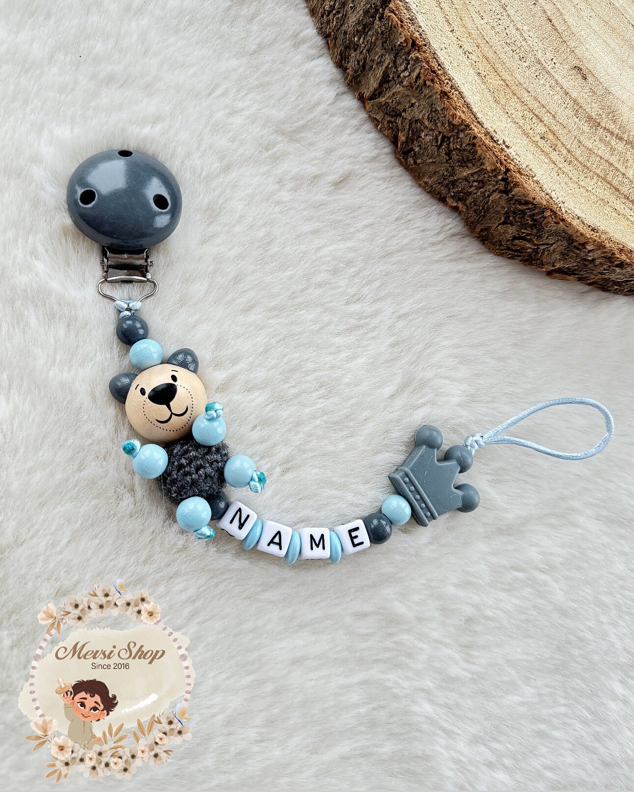 Schnullerkette in Hellblau Dunkelgrau Mit Bärchen Und Motiv Schnullerkette in Hellblau Dunkelgrau Mit Bärchen Und Motiv von MevSi