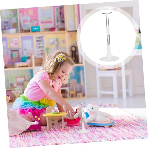 Mikinona Verstellbarer Metall Doll Stand Halter C Förmiger Puppenständer Stabiler Modellständer für Sammler und Display Weißer Desktop Support für Puppen und Actionfiguren Mikinona Verstellbarer Metall Doll Stand Halter C Förmiger Puppenständer Stabiler Modellständer für Sammler und Display Weißer Desktop Support für Puppen und Actionfiguren von Mikinona