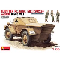Leichter PzKpfWg Mk. I 202 ( e) with Crew Dingo Mk. I von Miniart