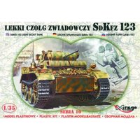 SdKfz. 123 mit Fotoätzteilen SdKfz. 123 mit Fotoätzteilen von Mirage Hobby