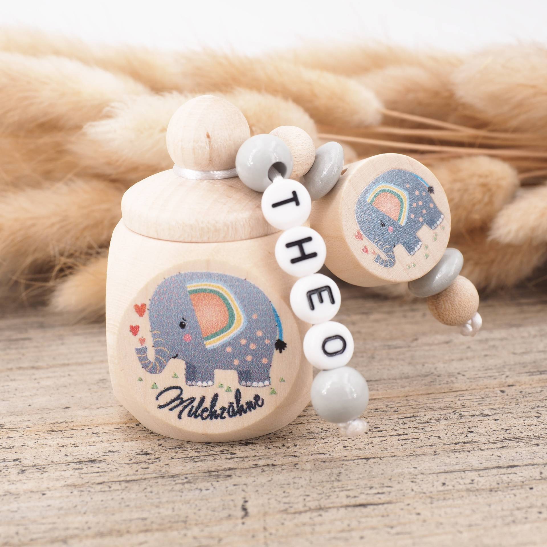 Milchzahndose 3x3 cm Mit Namen Elefant Milchzahndose 3x3 cm Mit Namen Elefant von MotzisBunteWelt2014