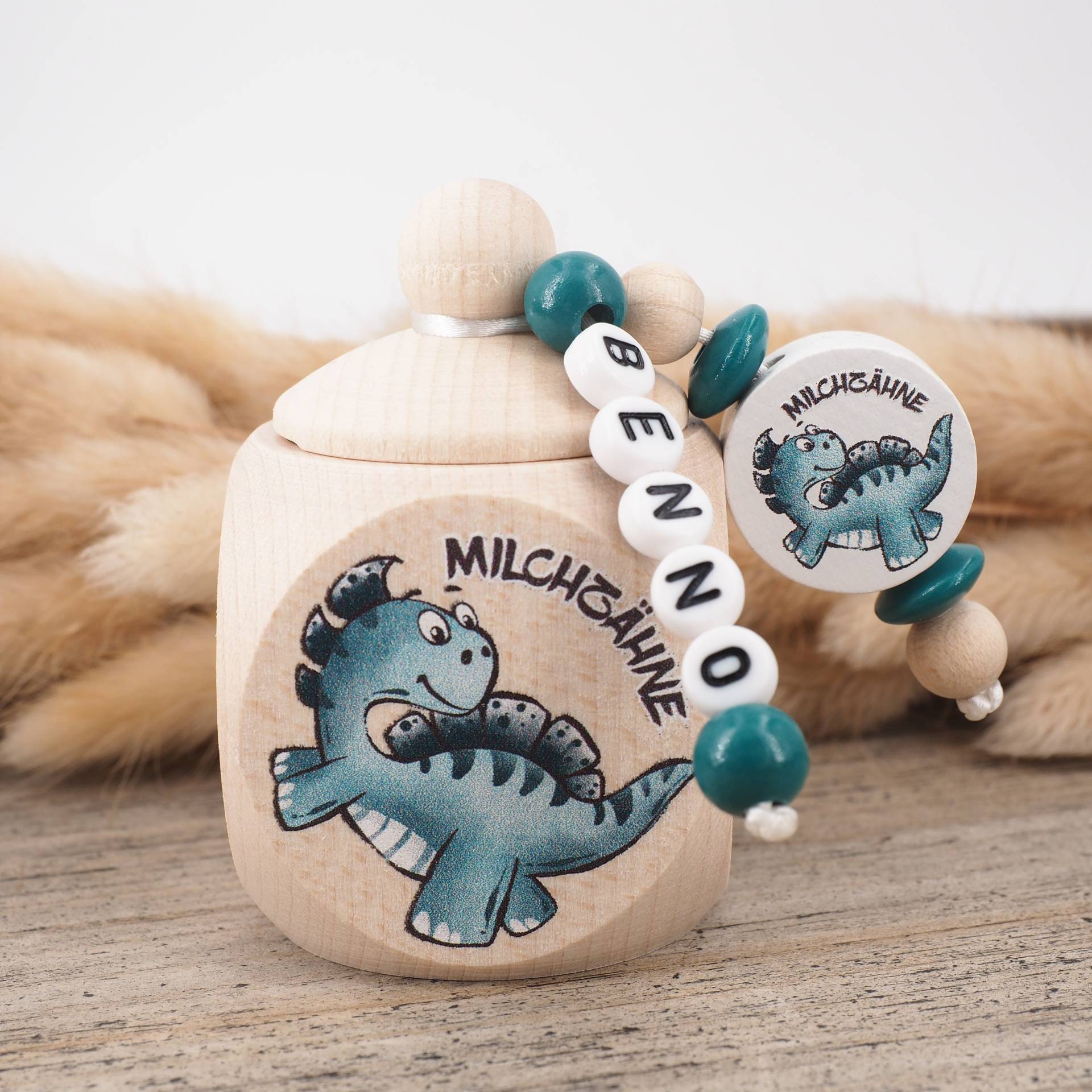 Milchzahndose Mit Namen Dino Milchzahndose Mit Namen Dino von MotzisBunteWelt2014