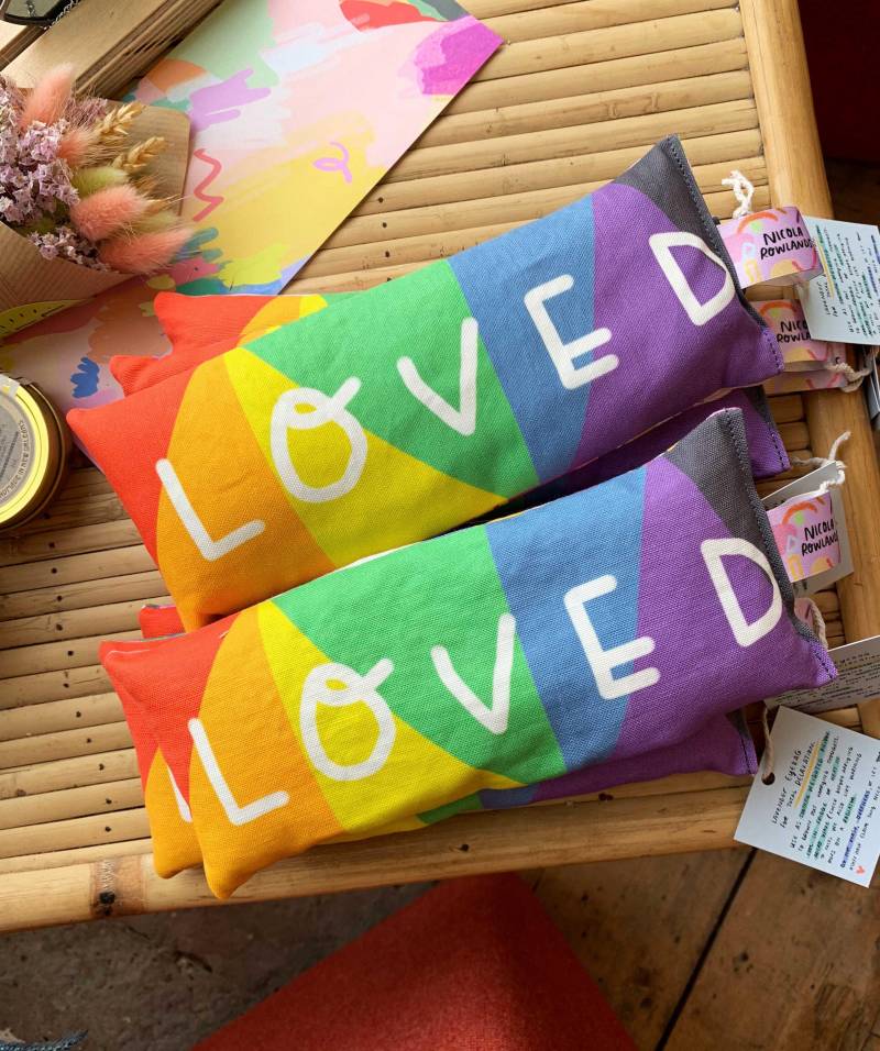 Handgemachte Lavendel Tasche Für Meditation Yoga Zen Loved Rainbow Lgbtq Happy Vibes von MsSpanner