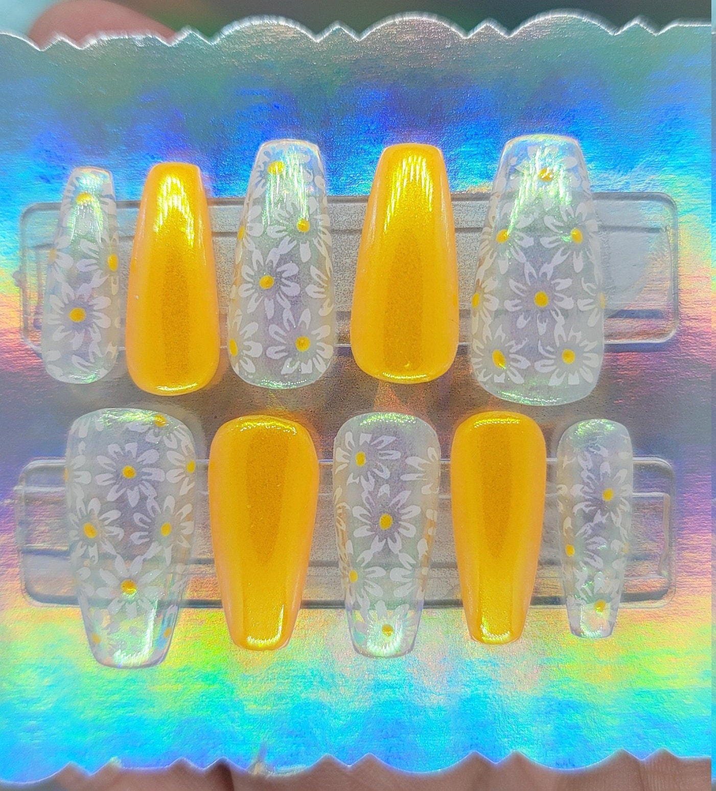 Gelbe Daisy Nägel Gelbe Daisy Nägel von MustHaveNailz