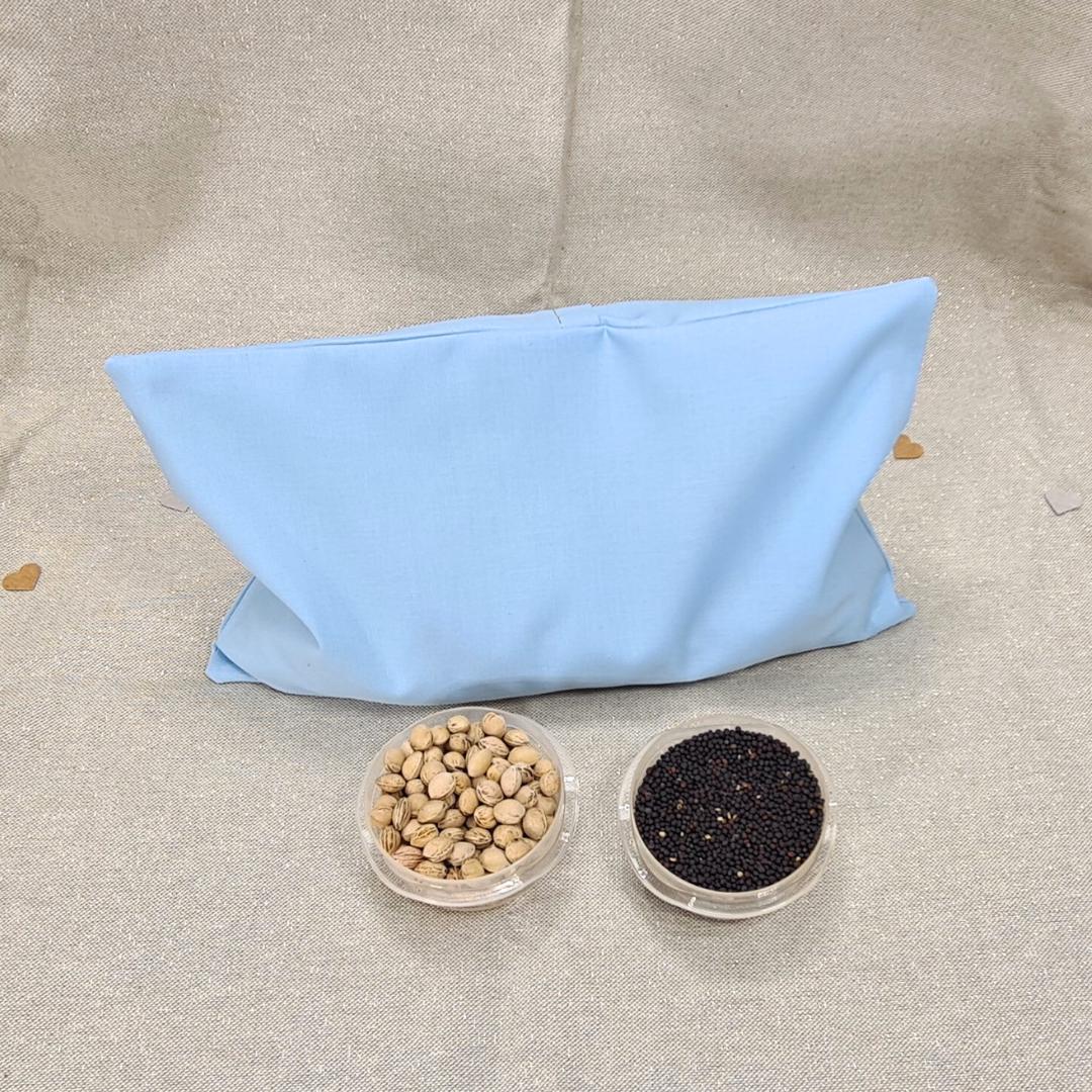 Uni-Collection Himmelblau Wärmekissen Mit Waschbarer Außenhülle Für Warme Wintertage. Als Kältekissen Anwendbar. Kirschkerne Rapssamen Uni-Collection Himmelblau Wärmekissen Mit Waschbarer Außenhülle Für Warme Wintertage. Als Kältekissen Anwendbar. Kirschkerne Rapssamen von MyEllmar