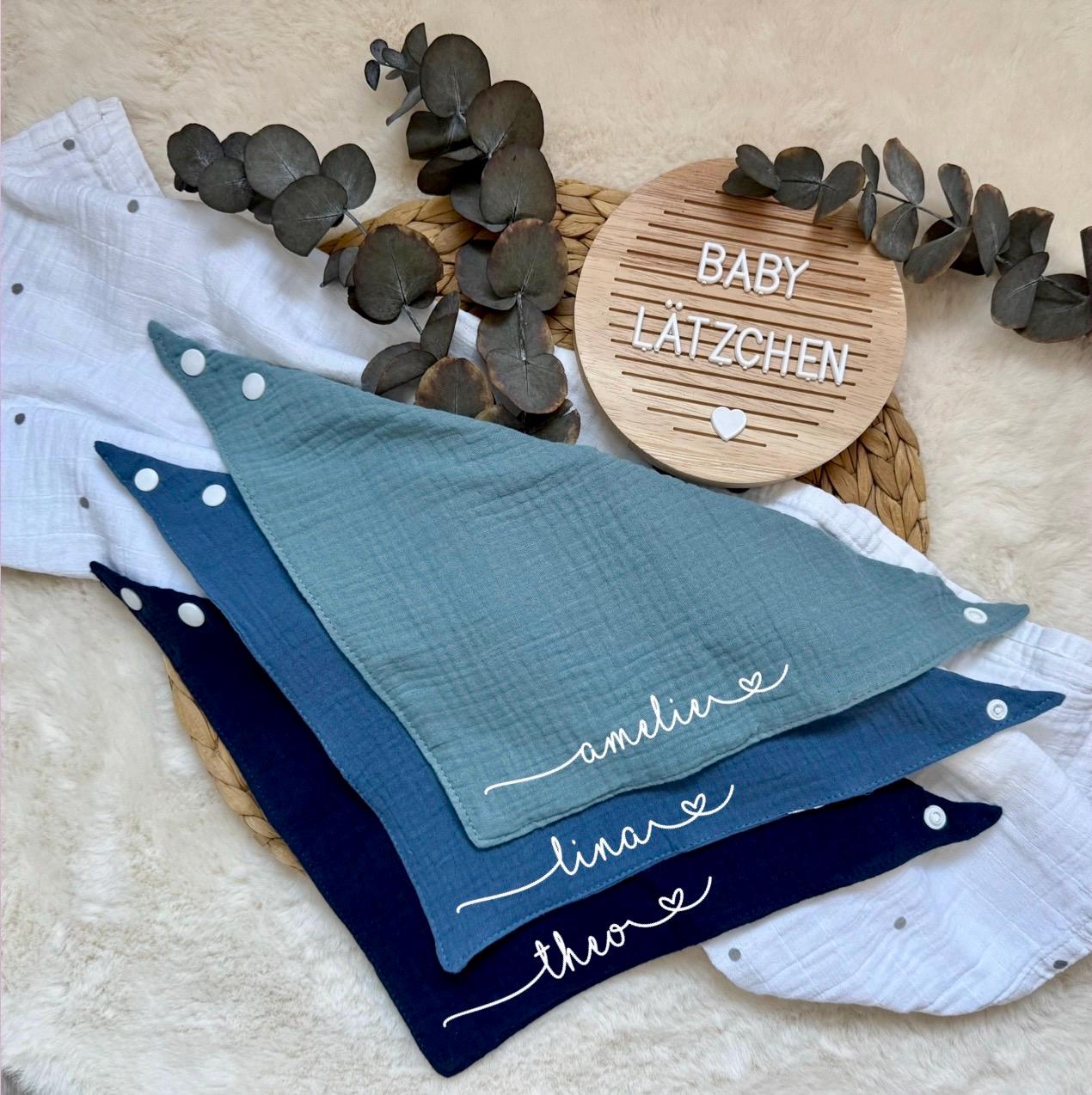 Halstuch/Lätzchen Baby Personalisiertes Halstuch/ Dreieckstuch Personalisiert Schwangerschaft Musselin Geburt Name Halstuch/Lätzchen Baby Personalisiertes Halstuch/ Dreieckstuch Personalisiert Schwangerschaft Musselin Geburt Name von MyLittleBodies