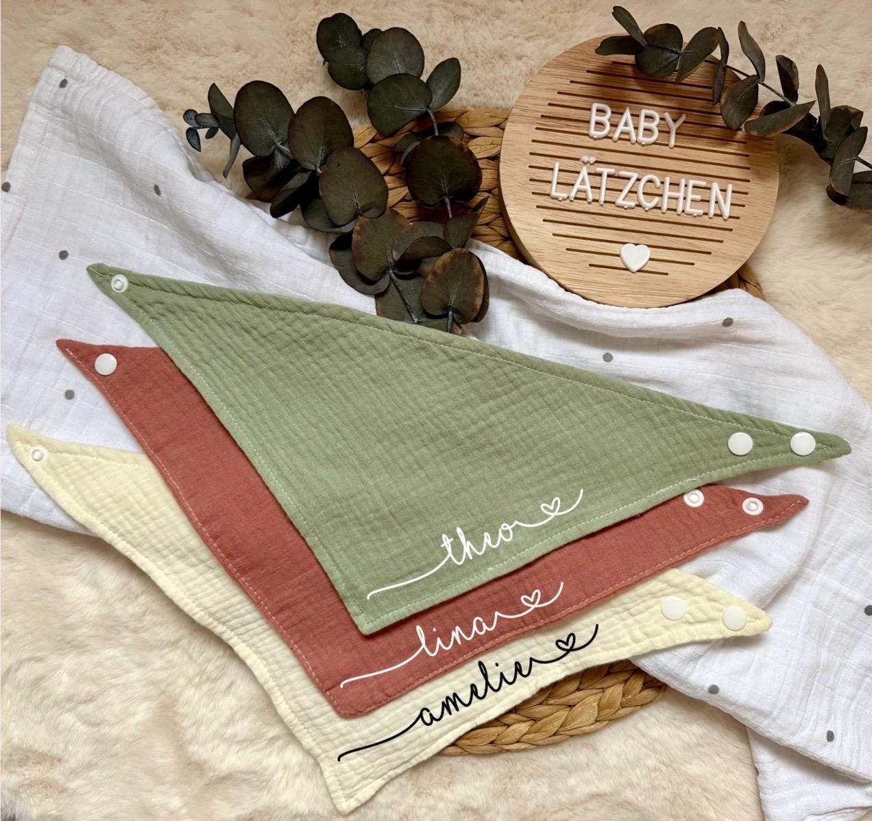 Halstuch/Lätzchen Baby Personalisiertes Halstuch/ Personalisierte Geschenke Schwangerschaft Geburt Individuell Name Halstuch/Lätzchen Baby Personalisiertes Halstuch/ Personalisierte Geschenke Schwangerschaft Geburt Individuell Name von MyLittleBodies