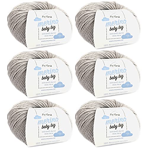 Babywolle Stricken - Merino Baby Big hellgrau (Fb 8005) - 6 Knäuel Babywolle grau + GRATIS Label - Babywolle häkeln - Merinowolle Babywolle grau - 25g/85m - Nadelstärke 4mm - Myoma Babywolle häkeln von My Oma