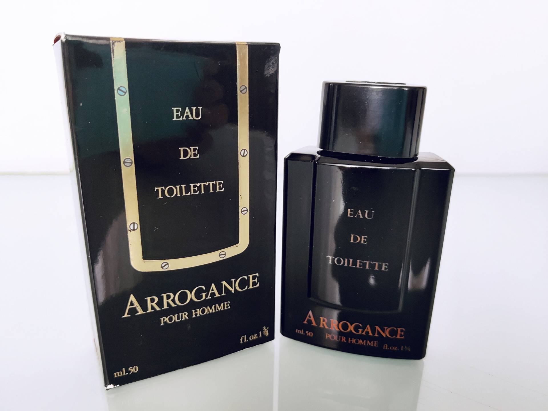 Arrogance Pour Homme | 1982 Eau De Toilette 50 Ml/1, 7 Fl.oz Splash | No Spray, Vintage Parfum Für Männer, First Edition von MyVintageGadgets