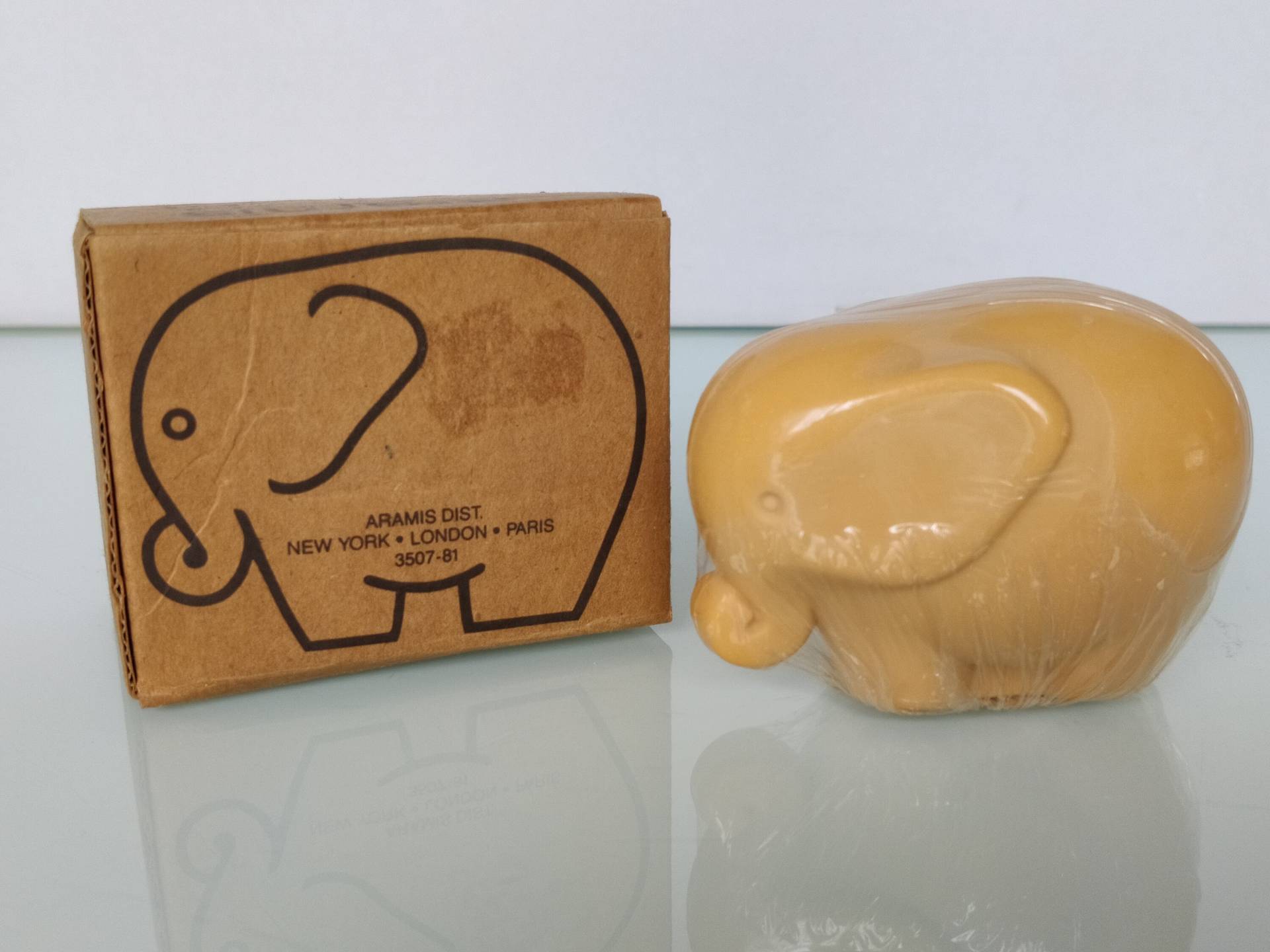 Vintage Aramis Elefant Seife 150 G/5, 3 Oz Parfümierte Schwer Zu Finden von MyVintageGadgets