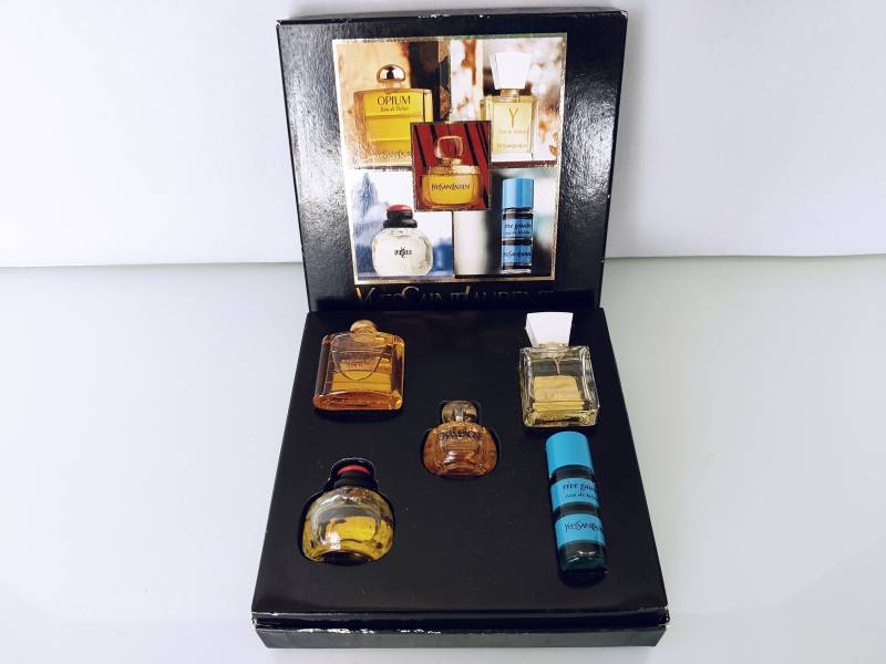 Vintage Y. Saint Laurent Sammler Miniaturen , Opium , Yvresse. . ., Eau De Toilette Boxed Set X 5 von MyVintageGadgets
