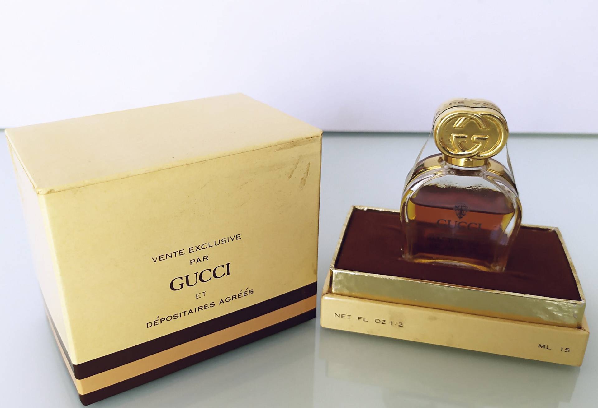 Vintage "'gucci Parfum 1'' | 1974 /Extrait 15 Ml/0, 5 Fl.oz Splash, Damenparfüm, Hergestellt in Italien Vintage "'gucci Parfum 1'' | 1974 /Extrait 15 Ml/0, 5 Fl.oz Splash, Damenparfüm, Hergestellt in Italien von MyVintageGadgets