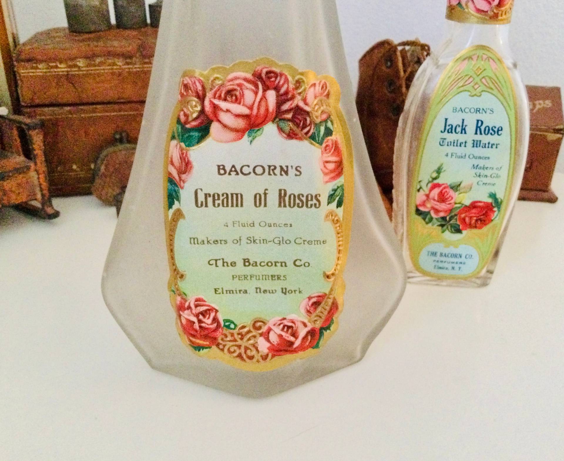 Tolle Parfümflasche, Jack Rose, Altes Litho Label Mit Rosen, Bacorn Creme Der Rosen von Mymillienroses
