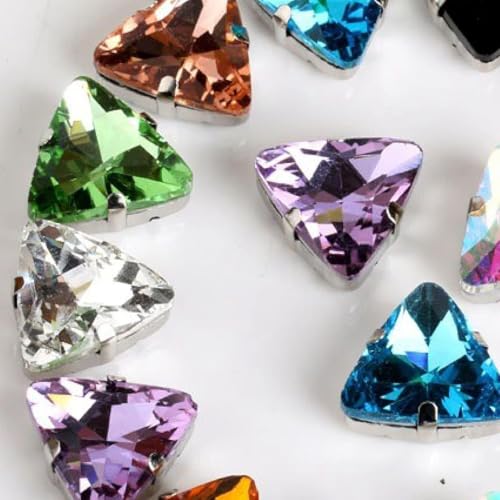 NIRNHYRUR Lenkrollen Strasssteine, 18 mm, 50 Stück/Packung, dreieckige Form, Glas-Aufnäher mit Krallen-Strass, Metallsockelschnalle, Kristallstein, Diamant for Kleidung(Mixed Color) von NIRNHYRUR
