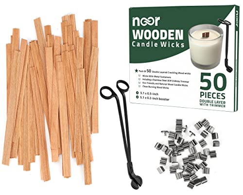 NOOR 50 Stück rauchfreie Holzdochte mit Trimmer für die Kerzenherstellung und 5,1 x 0,5 cm Booster – 5,1 x 1,3 cm knisternder Holzdocht für DIY-Kerzen mit 50 Metallclips von NOOR