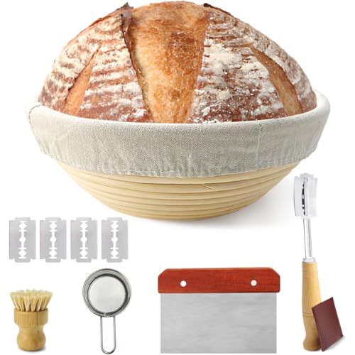 Gärkörbchen Rund 23cm Set - Banneton Brotkorb aus Peddigrohr mit Teigschaber, Brotmesser, Mehlsieb und Reinigungsbürste für Sauerteig Brot Gärkörbchen Rund 23cm Set - Banneton Brotkorb aus Peddigrohr mit Teigschaber, Brotmesser, Mehlsieb und Reinigungsbürste für Sauerteig Brot von NOSTOSON