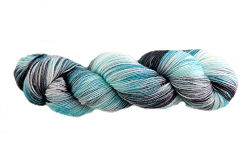 Sockenwolle Superfine handgefärbt -Black Waterpool - 75% Schurwolle / 25% Polyamid - Australische Schurwolle 22 Mikron 100 g ca 400 m Sockenwolle Superfine handgefärbt -Black Waterpool - 75% Schurwolle / 25% Polyamid - Australische Schurwolle 22 Mikron 100 g ca 400 m von NaRoKnit