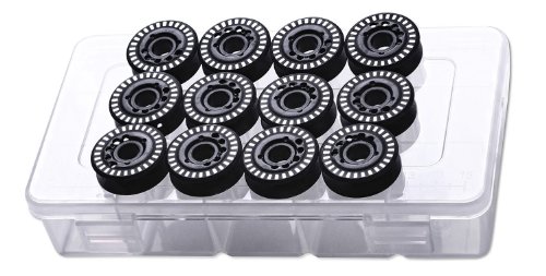 Sattie Nähzeug: Nähmaschinentischler-Set mit 12 Jumbo-Spulen in Kunststoff-Schachtel für BERNINA 820 und 830 Sattie Nähzeug: Nähmaschinentischler-Set mit 12 Jumbo-Spulen in Kunststoff-Schachtel für BERNINA 820 und 830 von Nähwelt Flach