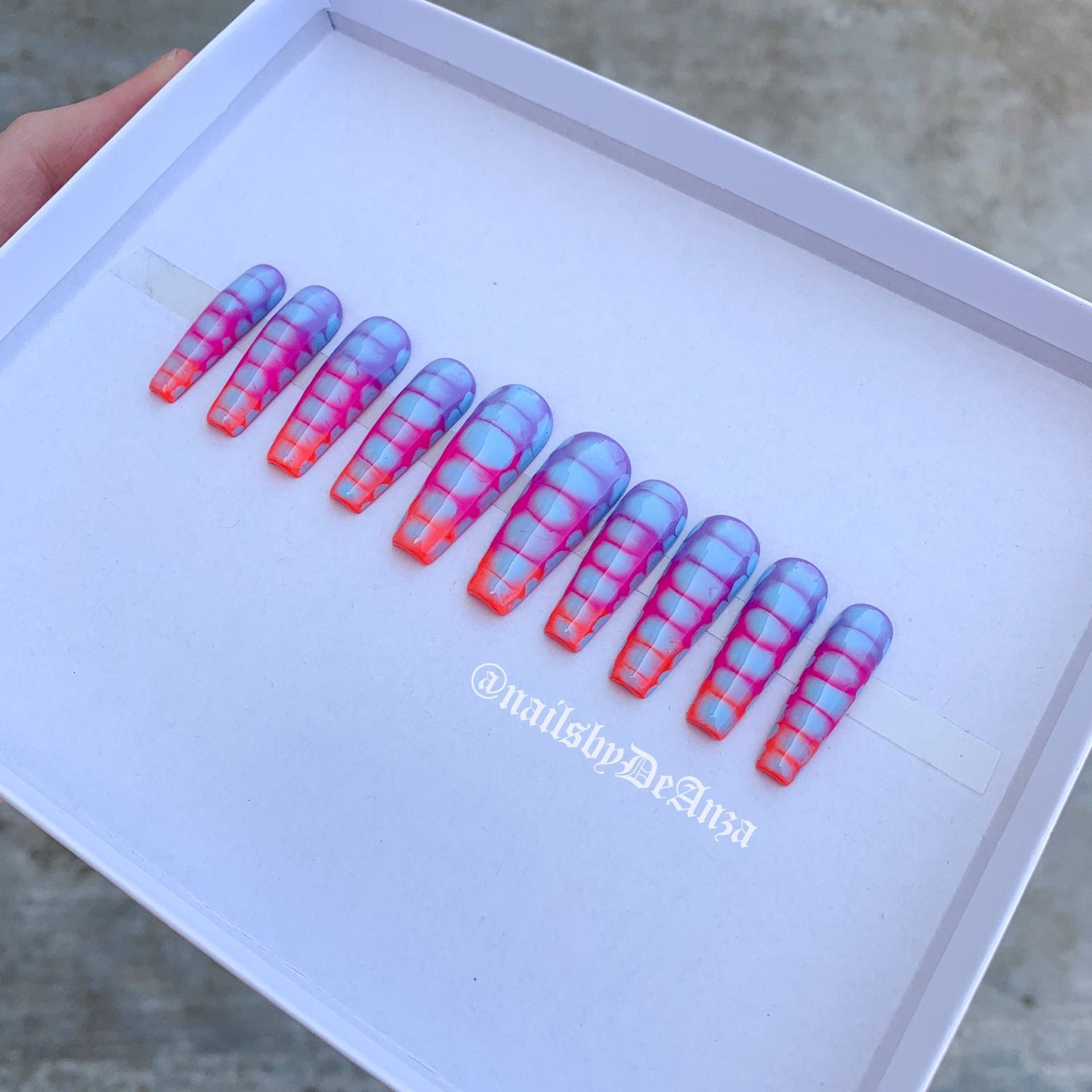 Viperdrücken Sie Auf Nägelschlange Haut Falsche Nägelkroko Nägelstick Nägelwiederverwendbare Nägeltier Druckpresse Nägelsarg Nägelblüte Gel Nagel Viperdrücken Sie Auf Nägelschlange Haut Falsche Nägelkroko Nägelstick Nägelwiederverwendbare Nägeltier Druckpresse Nägelsarg Nägelblüte Gel Nagel von NailsbyDeAnza