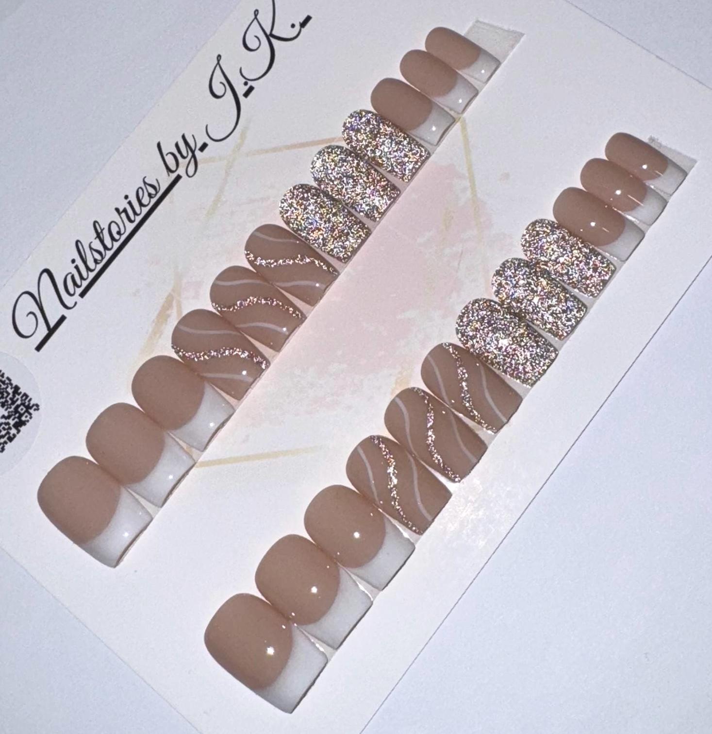 Versandfertig 24Tlg Ready To Ship Press On Nails - Medium Coffin/Ballerina Nude/Gold Glitzer Sizingkit-Tragefertig Versandfertig 24Tlg Ready To Ship Press On Nails - Medium Coffin/Ballerina Nude/Gold Glitzer Sizingkit-Tragefertig von NailstoriesbyJK