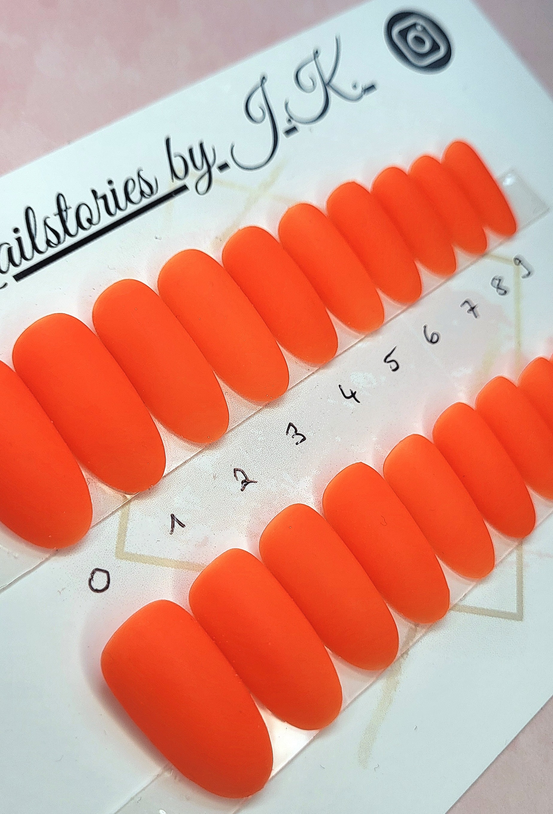 Versandfertig Ready To Ship Press On Nails 20 Tlg Volles Set Medium Oval Hot Orange Neon Frühling Sommer Sizingkit/Handmade in Deutschland Versandfertig Ready To Ship Press On Nails 20 Tlg Volles Set Medium Oval Hot Orange Neon Frühling Sommer Sizingkit/Handmade in Deutschland von NailstoriesbyJK
