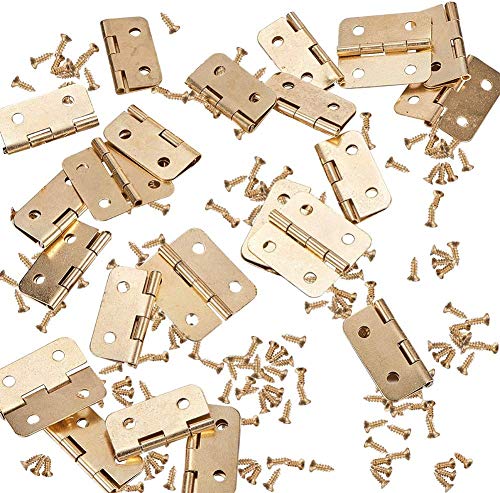 Namvo kleine Mini Scharniere, 100 Packungen Schrank Schublade Tür Hintern Hänger Mitstecker mit 400 Stück 8 Mm Mini Messing Scharnier Ersatz Schrauben, Metall Scharnier für Holz Schmuck-Box (gelb) von Namvo