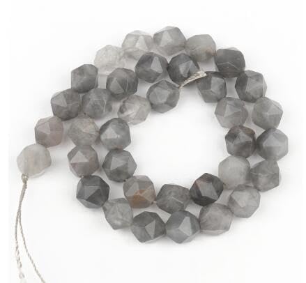 Namzi 2 Stück graue Diamantschliff-Naturstein-Streuperlen, runde Perlen, DIY, kreatives handgefertigtes Armband, Perlenzubehör, 8 mm Namzi 2 Stück graue Diamantschliff-Naturstein-Streuperlen, runde Perlen, DIY, kreatives handgefertigtes Armband, Perlenzubehör, 8 mm von Namzi