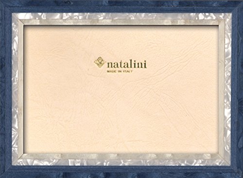 NATALINI, Studio BLU 10X 15 cm, Bilderrahmen mit Unterstützung für Tisch, Holz, Dunkelblau, äußere Ausmaß 13 X 18 X 1,5 cm NATALINI, Studio BLU 10X 15 cm, Bilderrahmen mit Unterstützung für Tisch, Holz, Dunkelblau, äußere Ausmaß 13 X 18 X 1,5 cm von Natalini