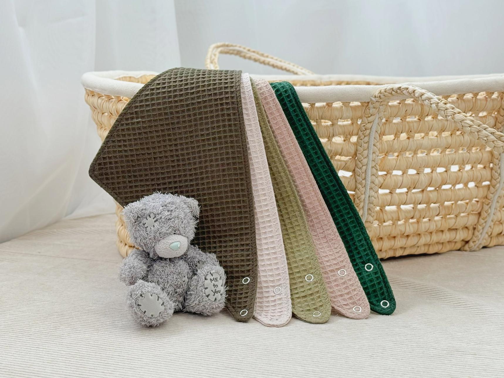 Musselin Baby & Kleinkind Bandana Lätzchen, Dreieckstücher, Spucktücher, Baumwolle Perfekte Shower Geschenk Musselin Baby & Kleinkind Bandana Lätzchen, Dreieckstücher, Spucktücher, Baumwolle Perfekte Shower Geschenk von NaturalCuddles