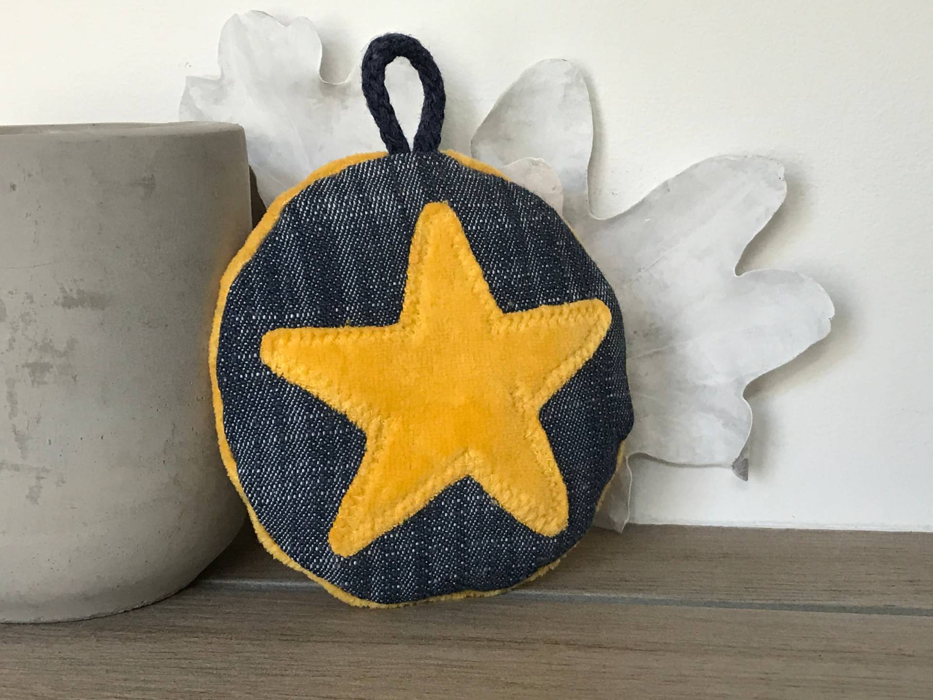 Abschminkpad Wiederverwendbar Mit Stern // Upcycling United Star Of Europe 1 Stück Abschminkpad Wiederverwendbar Mit Stern // Upcycling United Star Of Europe 1 Stück von NaturePledge