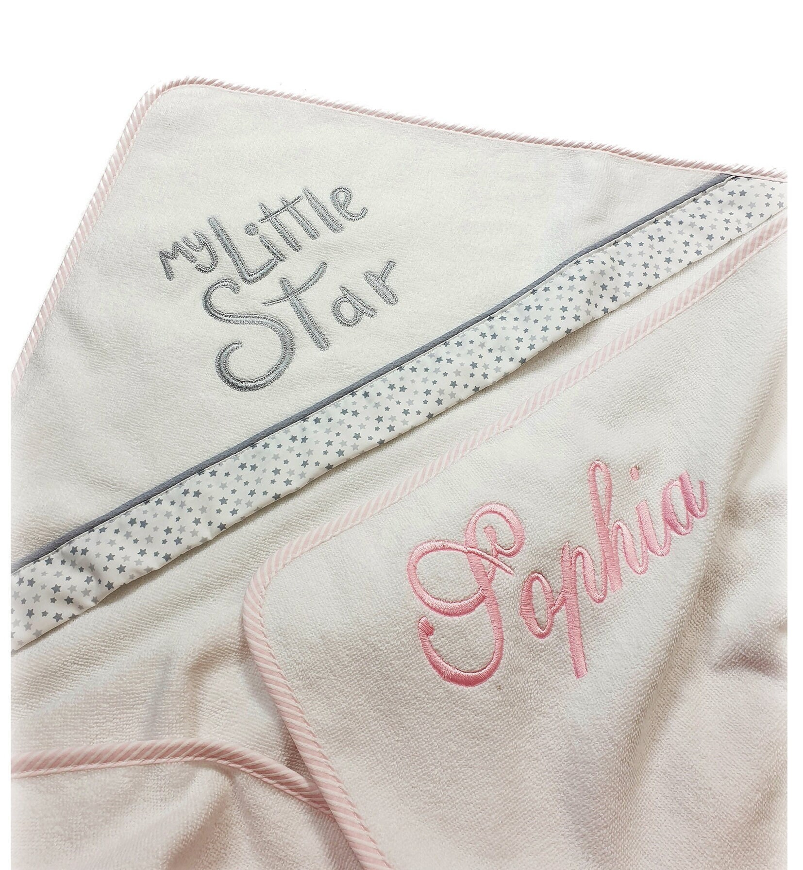 Kapuzenhandtuch "My Little Star" Aus Der Be Be's Collection100x100 cmgeschenk Zur Geburttaufgeschenkkapuzenhandtuch Mit Namenneedlecat Kapuzenhandtuch "My Little Star" Aus Der Be Be's Collection100x100 cmgeschenk Zur Geburttaufgeschenkkapuzenhandtuch Mit Namenneedlecat von NeedleCatAtelier