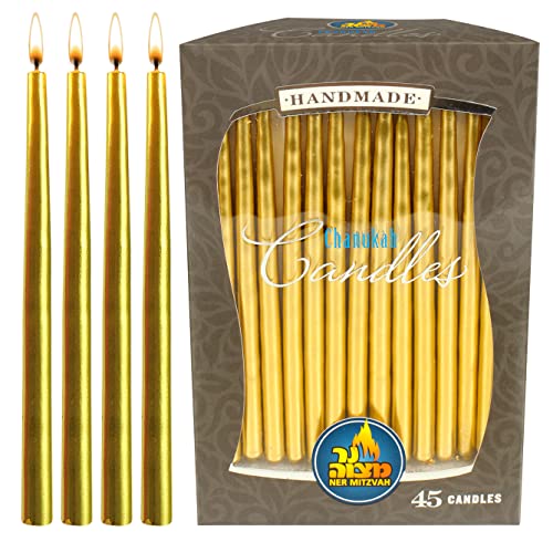 Ner Mitzvah Chanukka Kerzen Standardgröße - Tropffreie Menora Kerzen in Metallic Gold - Paraffinwachs In Premium-qualitä - 45 Kerzen pro Karton Ner Mitzvah Chanukka Kerzen Standardgröße - Tropffreie Menora Kerzen in Metallic Gold - Paraffinwachs In Premium-qualitä - 45 Kerzen pro Karton von Ner Mitzvah