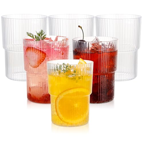 Nervure 530 ml Plastikbecher - Satz von 12 klassischen vertikalen Streifen-Plastikbechern, wiederverwendbare Plastikbecher, spülmaschinenfest - strukturierte Vintage-Riffeloptik für Whiskey, Cocktails Nervure 530 ml Plastikbecher - Satz von 12 klassischen vertikalen Streifen-Plastikbechern, wiederverwendbare Plastikbecher, spülmaschinenfest - strukturierte Vintage-Riffeloptik für Whiskey, Cocktails von Nervure