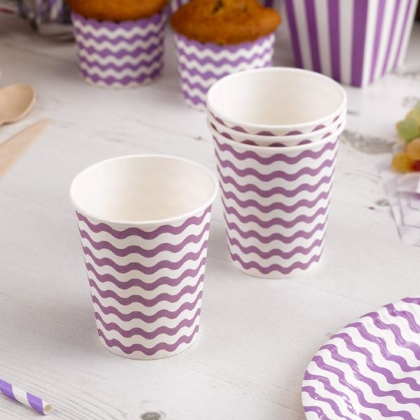 Partybecher mit lila Wellen, 8 Stück Partybecher mit lila Wellen, 8 Stück von Neviti