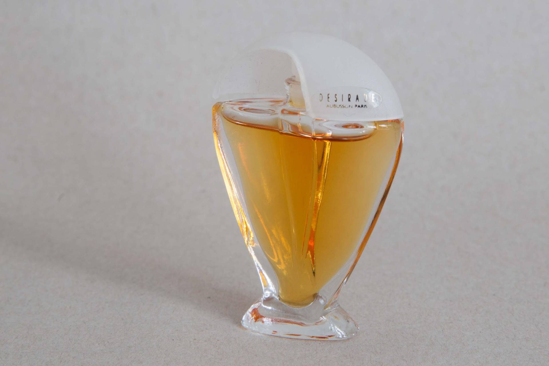 Abusson Paris, Desirade, Miniatur, 1990Er Jahre, 7, 5 Ml Abusson Paris, Desirade, Miniatur, 1990Er Jahre, 7, 5 Ml von NiDAesclusivo