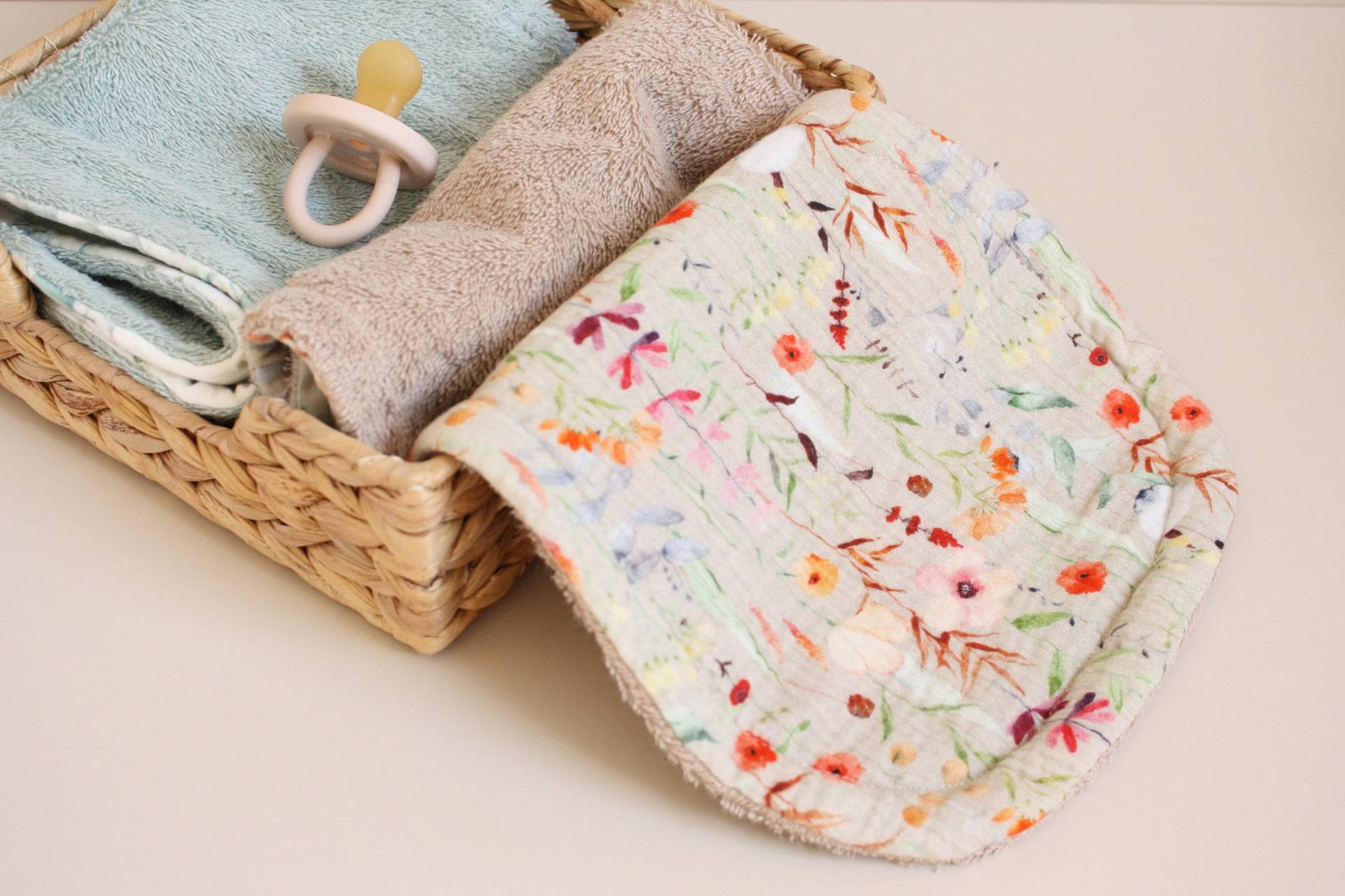 Musselin Baby Spucktuch Mädchen Baumwoll Neutral Spucktücher Für Babys Sabberpad Geschenk Zur Geburt Musselin Baby Spucktuch Mädchen Baumwoll Neutral Spucktücher Für Babys Sabberpad Geschenk Zur Geburt von Nice2MeetYouStore