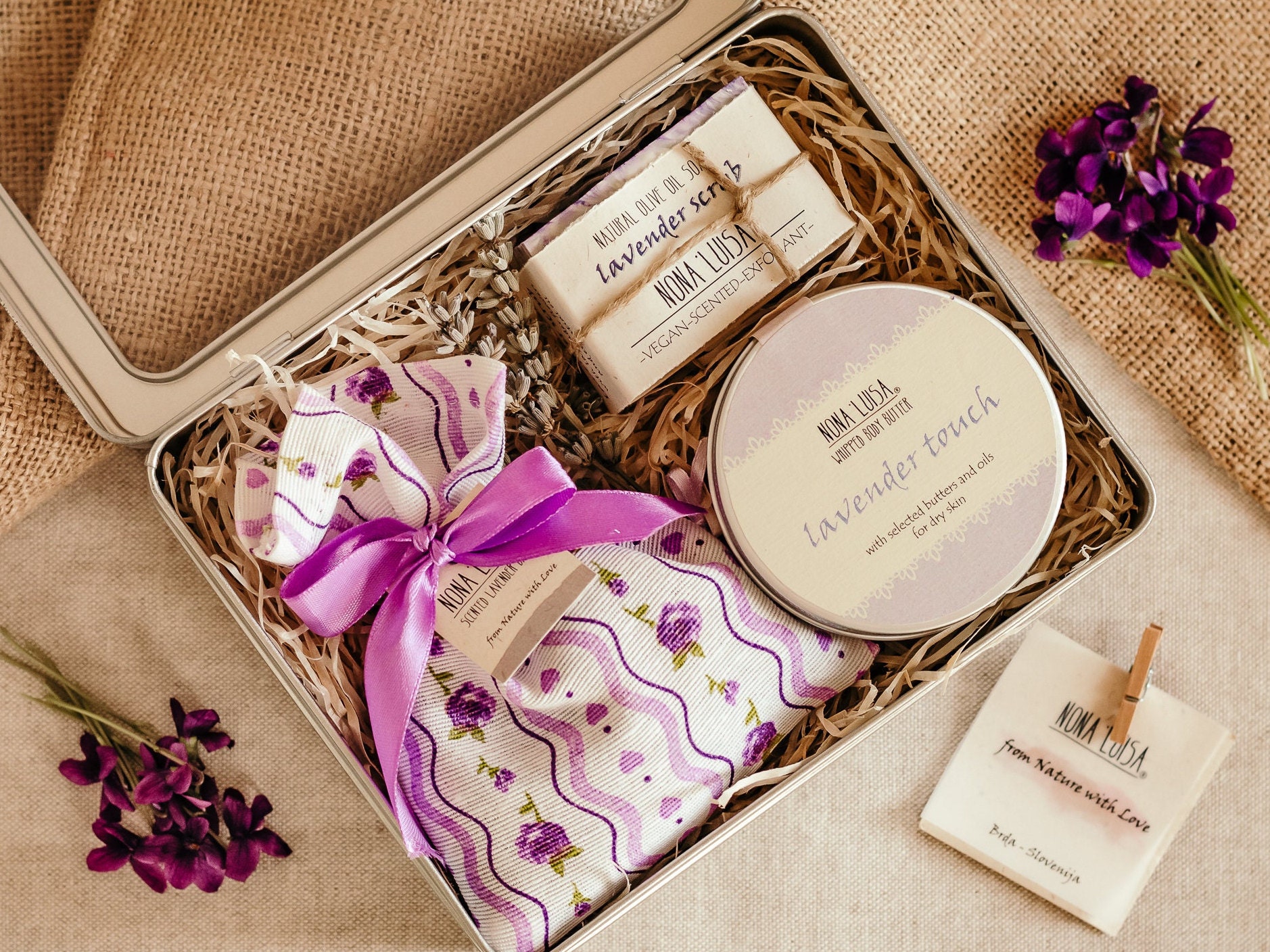 Lavendel Geschenkbox Für Sie | Geburtstagsbox Kosmetik Selbstpflege Mama Vegane Hautpflege Bio Geschenkset von NonaLuisa