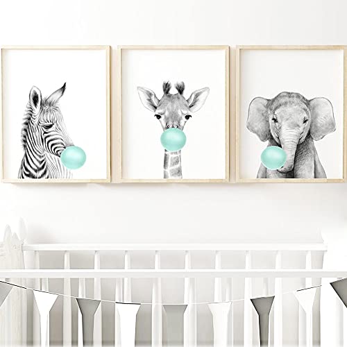 3 Bilder Tiere Kaugummi Poster Kinderzimmer Jungen Blau Grau Safari Wandbilder Elefant Giraffe Zebra Wandposter Babyzimmer Bilderwand Leinwand ohne Rahmen von Nordic Ideas