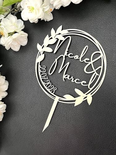 NoriKids Cake-Topper personalisiert & handgefertigt | Tortenstecker aus Holz | Tortendeko Hochzeit | Kranz mit filigranen Blättern & Namen | individuelle Hochzeitsdeko | personalisierte Geschenke NoriKids Cake-Topper personalisiert & handgefertigt | Tortenstecker aus Holz | Tortendeko Hochzeit | Kranz mit filigranen Blättern & Namen | individuelle Hochzeitsdeko | personalisierte Geschenke von NoriKids