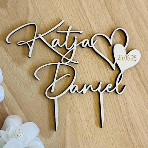 NoriKids Cake-Topper personalisiert & handgefertigt – Tortenstecker aus Holz – Tortendeko Hochzeit – mit euren Namen, Herz & Datum – individuelle Hochzeitsdeko – personalisierte Geschenke NoriKids Cake-Topper personalisiert & handgefertigt – Tortenstecker aus Holz – Tortendeko Hochzeit – mit euren Namen, Herz & Datum – individuelle Hochzeitsdeko – personalisierte Geschenke von NoriKids