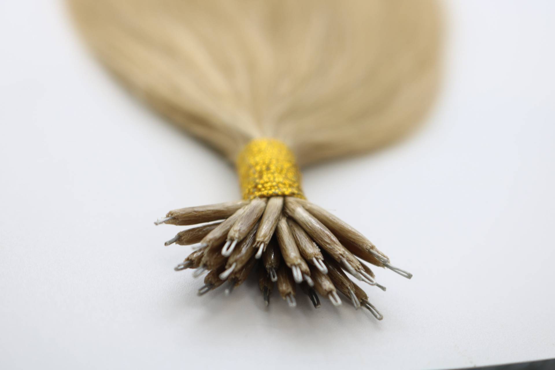 Nano Tip Haarverlängerungen 18 Dunkle Asche Blond Nano Tip Haarverlängerungen 18 Dunkle Asche Blond von NoviLuxeBeauty