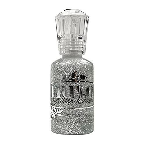 Nuvo by Tonic Studios Nuvo Glitzertropfen – Silver Moondust, 3D Glue, 8x3x3 cm Nuvo by Tonic Studios Nuvo Glitzertropfen – Silver Moondust, 3D Glue, 8x3x3 cm von Nuvo