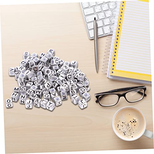 OHPHCALL 300 Stück DIY Quadratische Buchstabenperlen Acryl mit Großen Löchern Vielseitige Schmuckperlen für Armbänder Halsketten Personalisierte Bastelprojekte Geschenkideen für Teens und von OHPHCALL